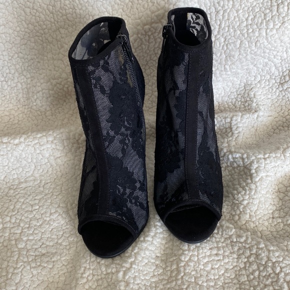 Shoemint “Cena” Peep Toe Floral Mesh Boots - Picture 3 of 9